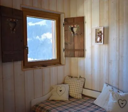 L'eglantine * Champéry